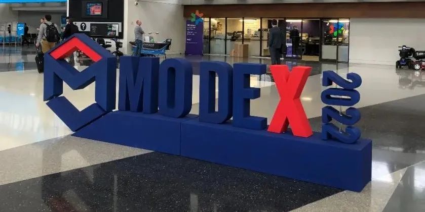 亮相2.jpg 亮相2.jpg